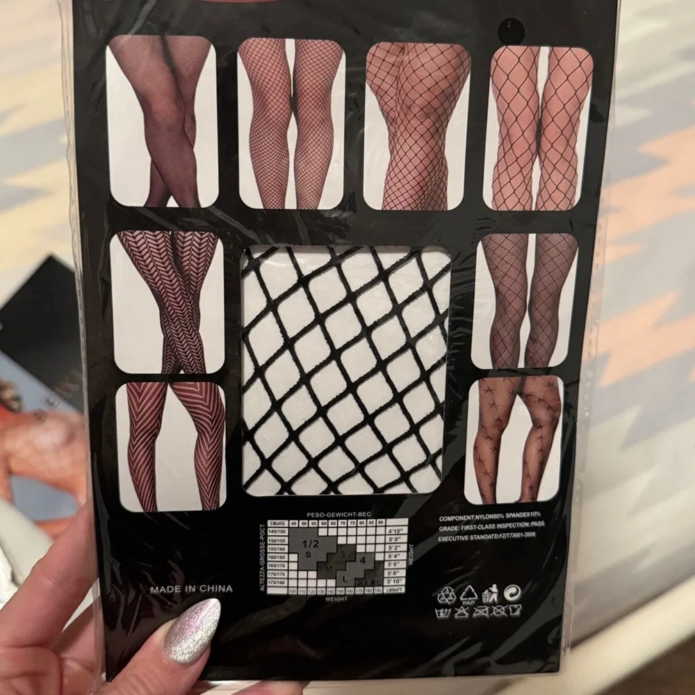 Multiple fishnets — take ALL 🖤 - Picture 6 of 7